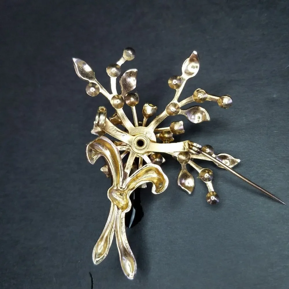Vintage Signed Coro Pastel Blue Rhinestone Floral Bouquet Gold Tone Brooch Pin